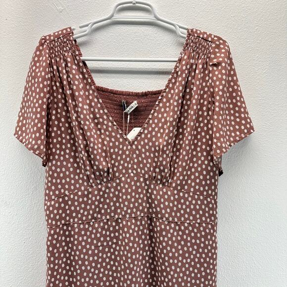 NWT Abercrombie & Fitch Short Sleeve Polka Dot Dress Ruffle Hem Large - Picture 2 of 15